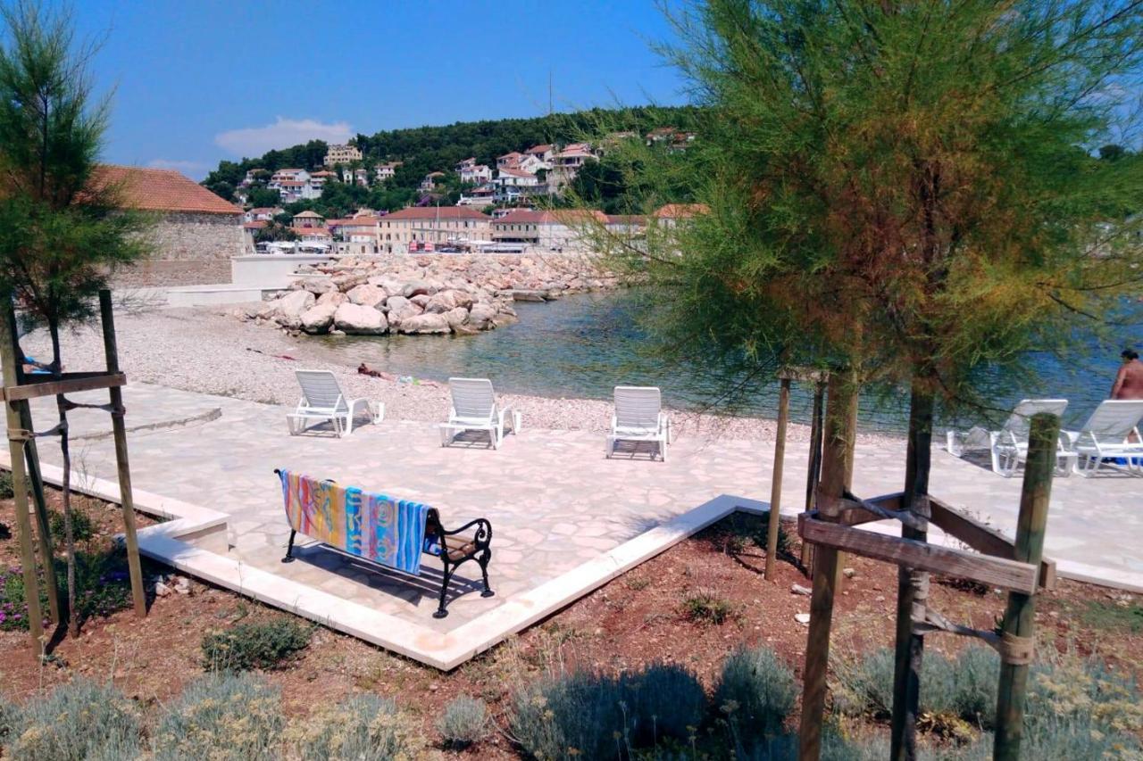Holiday House With A Swimming Pool Vrbanj, Hvar - 11040 Buitenkant foto